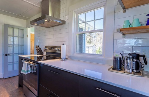 Coinjock House | Waterview Cottage on the Currituck Sound with Private Dock & Kayaks