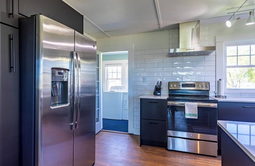 Coinjock House | Waterview Cottage on the Currituck Sound with Private Dock & Kayaks