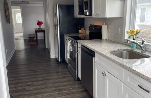 Earlville Cottage | Waterview Cottage with Amazing Sunsets overlooking The Chesapeake Bay