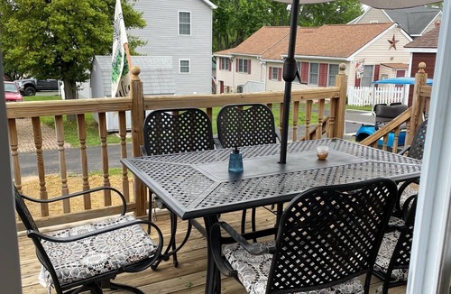 Earlville Cottage | Waterview Cottage with Amazing Sunsets overlooking The Chesapeake Bay