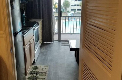 Myrtle Beach Condo | Wave Rider Resort - 1 bedroom - Unit 354