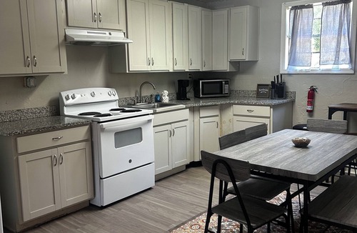 Atlantic Beach Apartment | Wave watcher103.Cozy 2-bedroom apartment with WiFi, AC