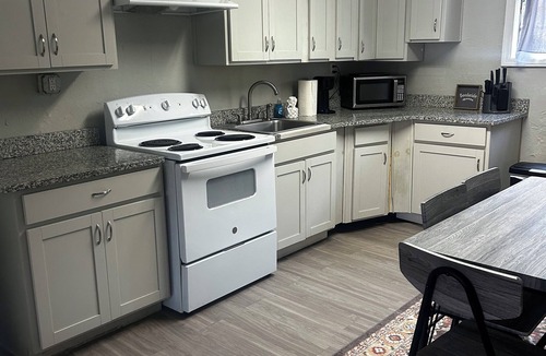 Atlantic Beach Apartment | Wave watcher103.Cozy 2-bedroom apartment with WiFi, AC