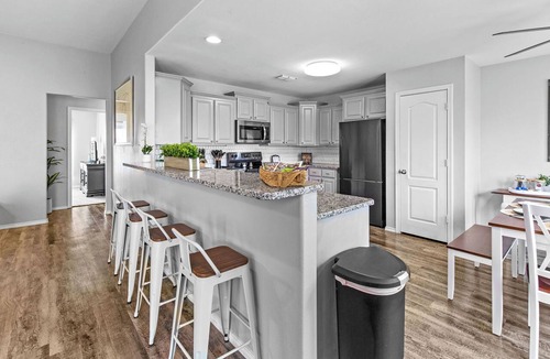 Abilene House | Weekday Summer Deals ~ Near Dyess ~Pets OK~ Sleeps 8 ~ 5 Stars ~Spacious ~ Clean
