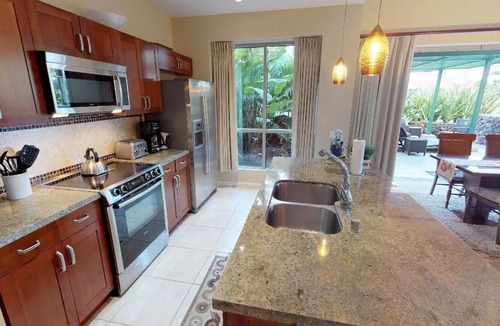 Honokowai Condo | Welcome back to Maui, Gorgeous Ground Floor 2bed2bath, wrap around lanai K139