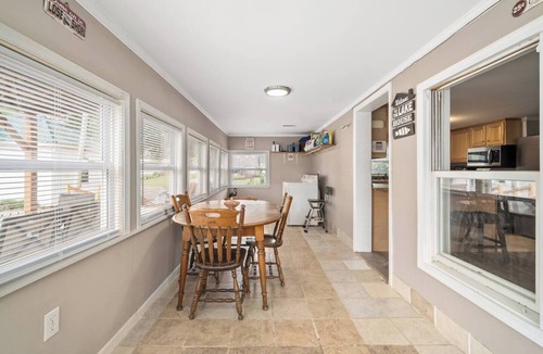 Taylorsville Cottage | Welcome to Getaway Cove at Lake Hickory – Your Perfect Lakefront Escape!