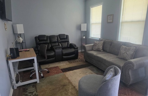 Drayton House | Welcome to our 3 bedroom home located in Spartanburg SC.
