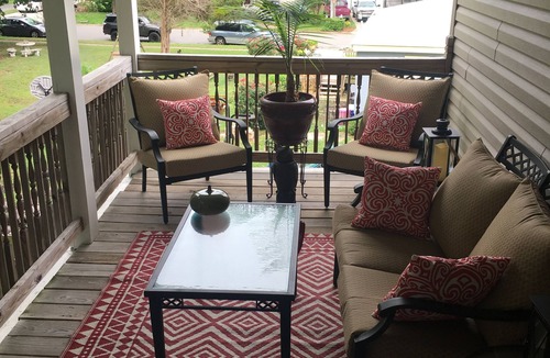 Fentress House | Welcome to the Lighthouse! Charming 3-bdrm home with 2 decks in Virginia Beach