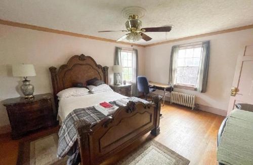 Lynchburg House | Welcome to your private cozy suite #1 near LU, Stadium & general hospital