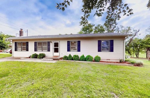Mills River House | Well-located home in town with sunrise views, deck & great backyard