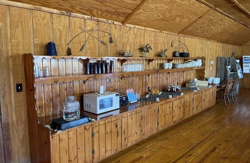 Bandera Bed & Breakfast | West 1077 Guest Ranch - Red Bud Room 11