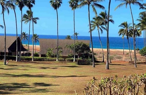 Maunaloa Condo | West Molokai. Remote and Private. Hawaii's best. Ocean view Watch the Whales