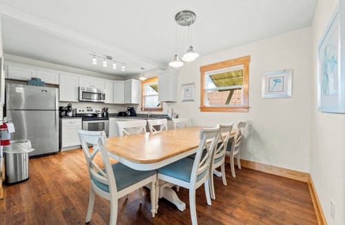 South Nags Head Cottage | Whalebone Oceanside 4 Bedroom Cottage E