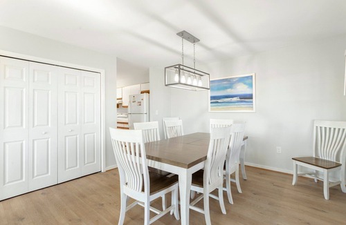 Buxton House | Whelk – Dog-Friendly & Steps from Buxton Beach