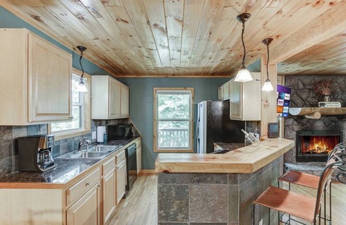 Sautee Nacoochee Cabin | Whispering Waters- Private w/Sounds of the River