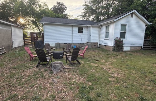 Welcome Cottage | Whitehorse Cottage- Charming 2 bedroom cottage in charming Greenville SC