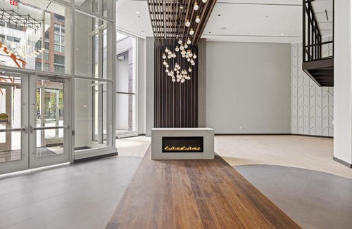 Eisenhower East Apartment | WhyHotel by Placemakr, Alexandria