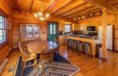 Mountain Base Cabin | Wildview- Private hot tub and mountain views