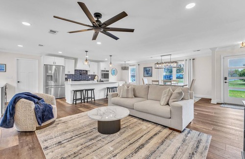 Wilmington House | Wilmington Coastal Retreat 3BR Near Beaches!