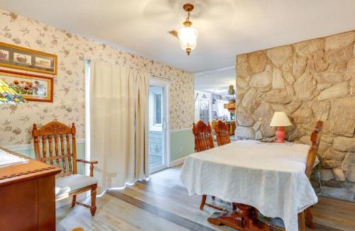 Sea Breeze House | Wilmington Getaway Near Carolina Beach Boardwalk!