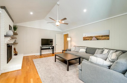 Wilmington House | Wilmington Rental ~ 4 Mi to Wrightsville Beach!