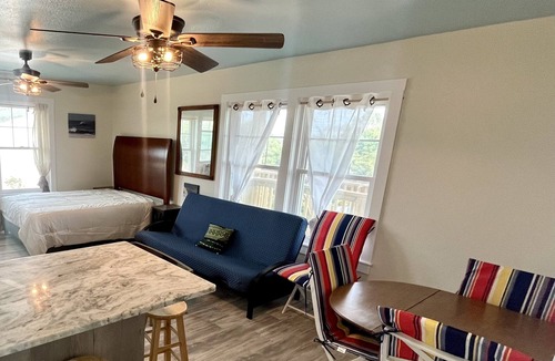 Salvo Apartment | Wimble Shoals Chateau - Studio in Salvo above Surf Shop-