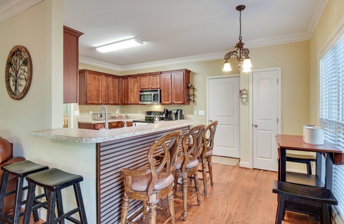 Dahlonega House | Wine Country Escape w/Deck: 7 Mi to Downtown