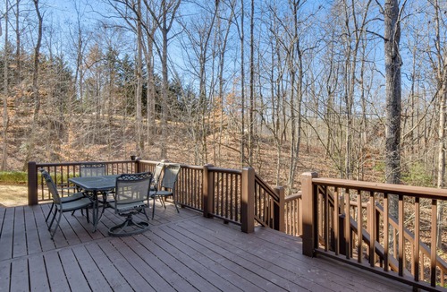 Dahlonega House | Wine Country Escape w/Deck: 7 Mi to Downtown