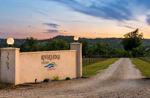 Fredericksburg House | Winecup Cottage