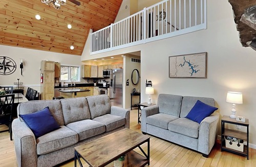 McHenry House | Wispering Waters | Centrally Located, Lakefront!