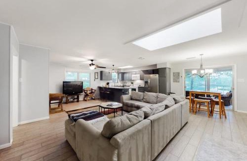 Kingsland House | Wonderful Lakefront Home with Yard, Water Views, Central AC, WiFi, Private W/D