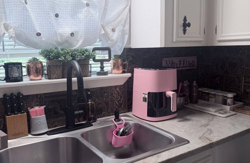 College Park Apartment | Woodlands Studio Stay The Sweet Escape