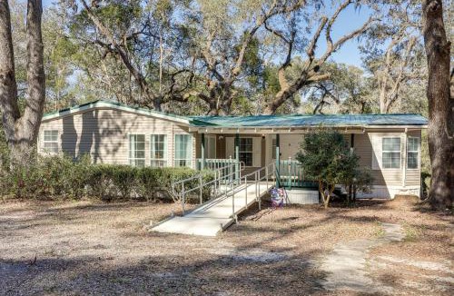 Boys Ranch House | Work, Play & Explore! Retreat w/Deck in McAlpin