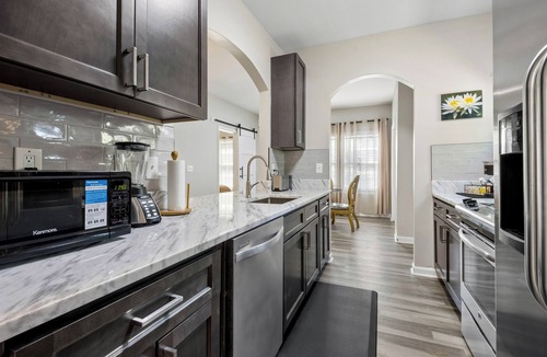 Atlanta House | World Cup Stay Modern 4BR/2.5 Bath Near Stadium Parking Perfect for Groups