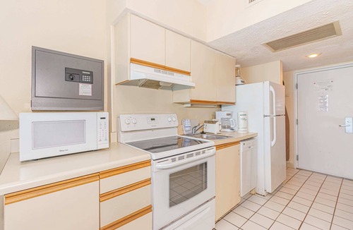 Downtown Myrtle Beach Condo | Yachtsman S207 2 BR