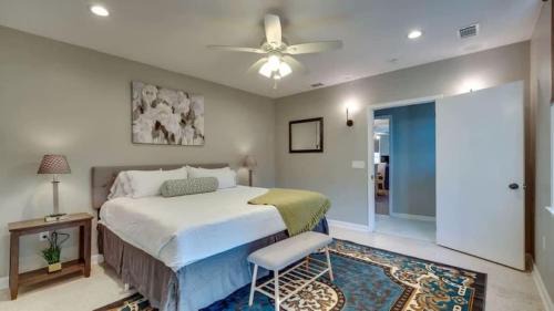 Thunderbolt Apartment | Year-Round Pool & Gazebo Near Historic District