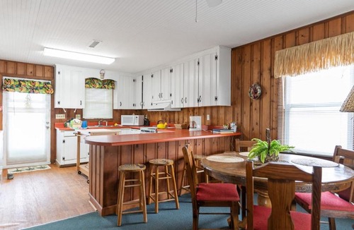 Holden Beach House | Yellow Bird