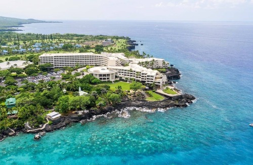 Keauhou House | You Found It! Kailua-Kona Getaway! 3 Modern Units, 4 Min. Walk to Haleo Luau!