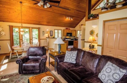 Skyland Cabin | Your PGA TOUR Basecamp in the Blue Ridge Mountains
