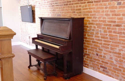 H Street Corridor Apartment | Your Vibrant & Musical destination right on H St!