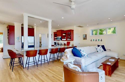 Myrtle Grove House | Ziggy's Place