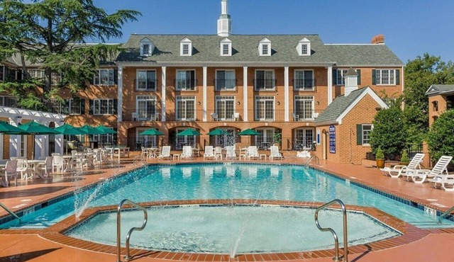 1 BDRM CONDO- WESTGATE WILLIAMSBURG RESORT- KING BED, JETTED TUB, FULL KITCHEN
