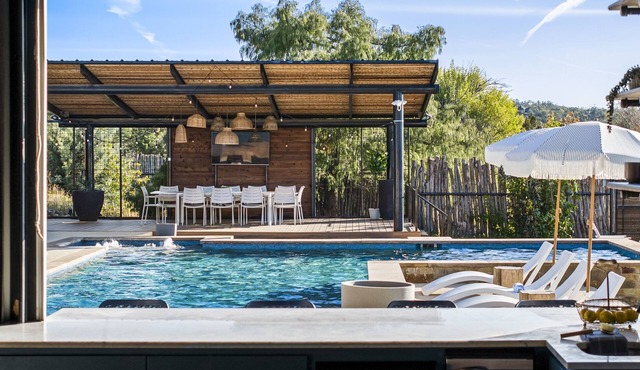 10 Bedroom | Pool | Hot tub | Pickleball | Firepit