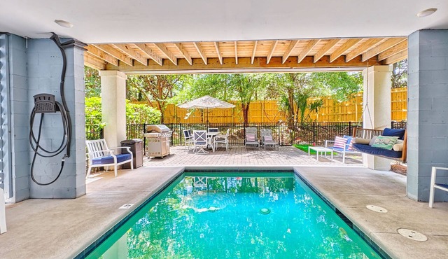 101 Sandcastle Court | Dog Friendly | Free Heated Pool | 3 Blocks to the Beach | Elevator