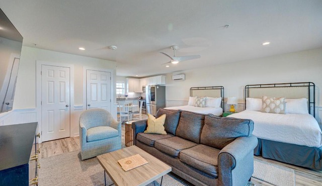 107 Queen Suite, 1st Floor Sundown