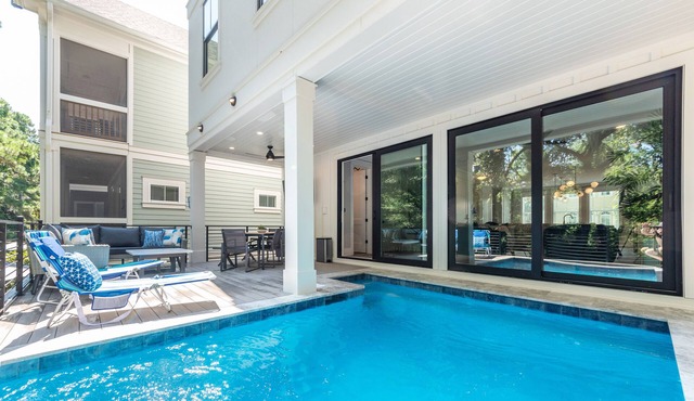 113 Custom Sandcastle, Pool, Hot Tub, Kids Suite