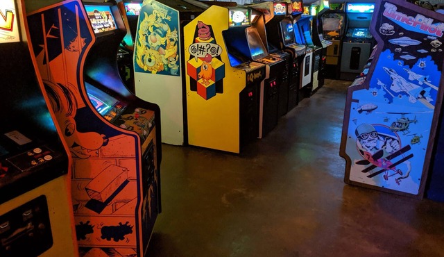 1980's ARCADE + 80's themed bedroom