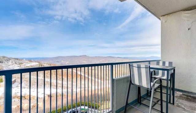 2 bed/2 bath Condo w/Amenities!
