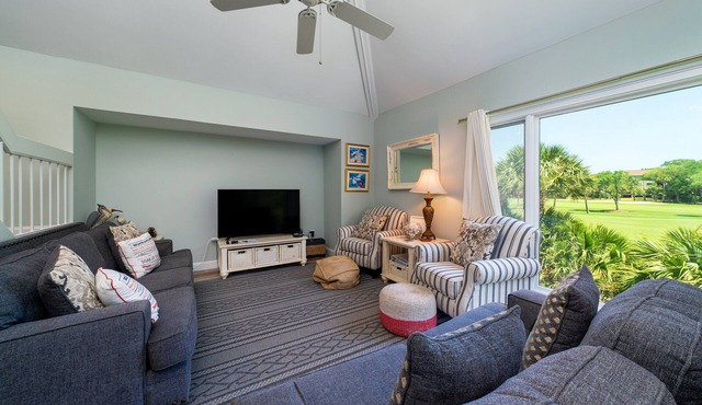2 Bedroom/2 Bath Villa! Pet Friendly Spinnaker! Walk to Beach, Club, Pools! Amenity access included!