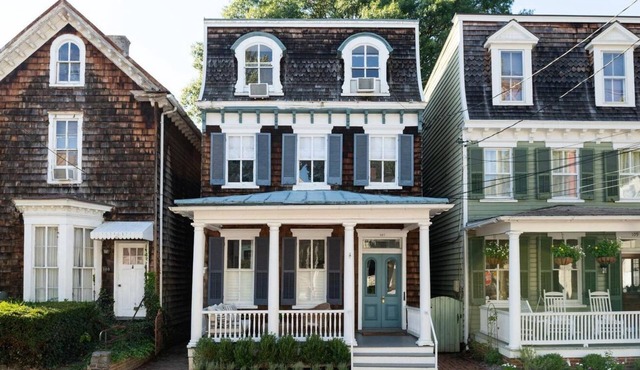 2-bedroom apartment in Annapolis